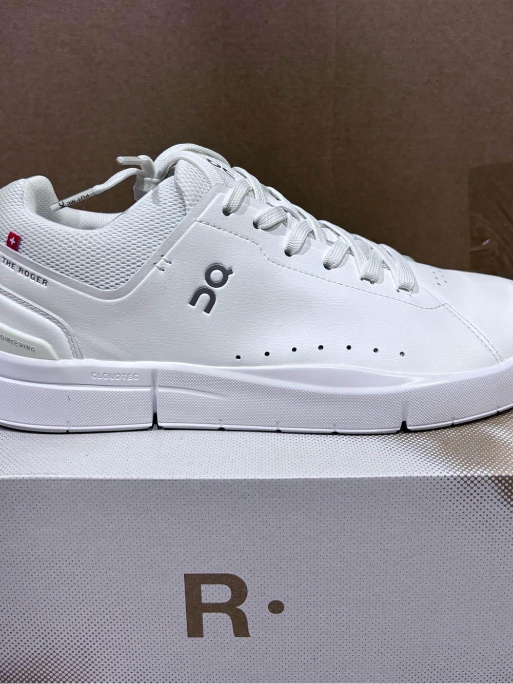 On Running White Men’s Leather Sneaker
